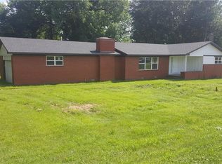 5373 W Wedington Dr, Fayetteville, AR 72704