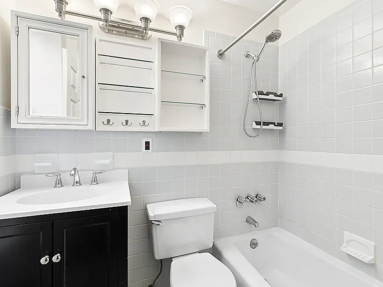 66-72 Saint Nicholas Ave #4D — Photo 8