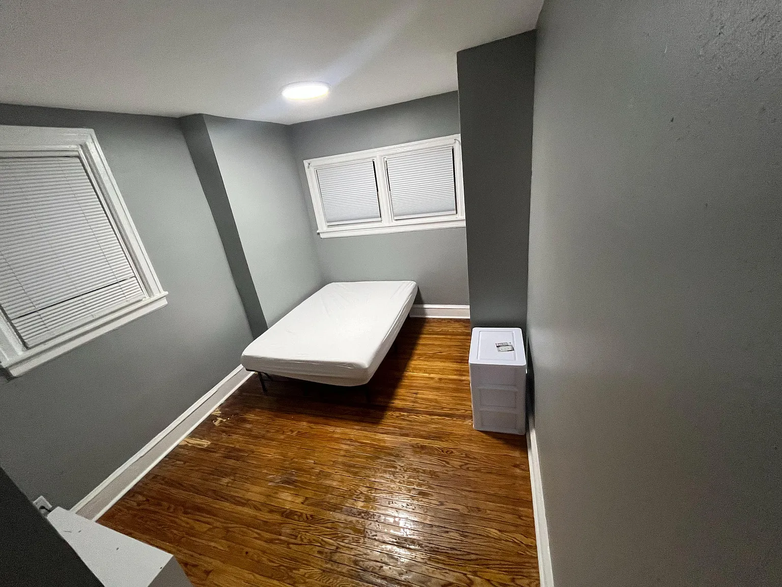 4 bed, 2.5 bath, 1300 sqft, $957 — Photo 2