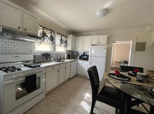 5 Woodbury Ave #2, Norwalk, CT 06850