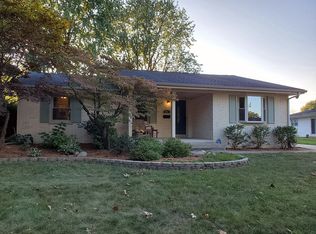 205 Cartwright Dr, Springfield, IL 62704