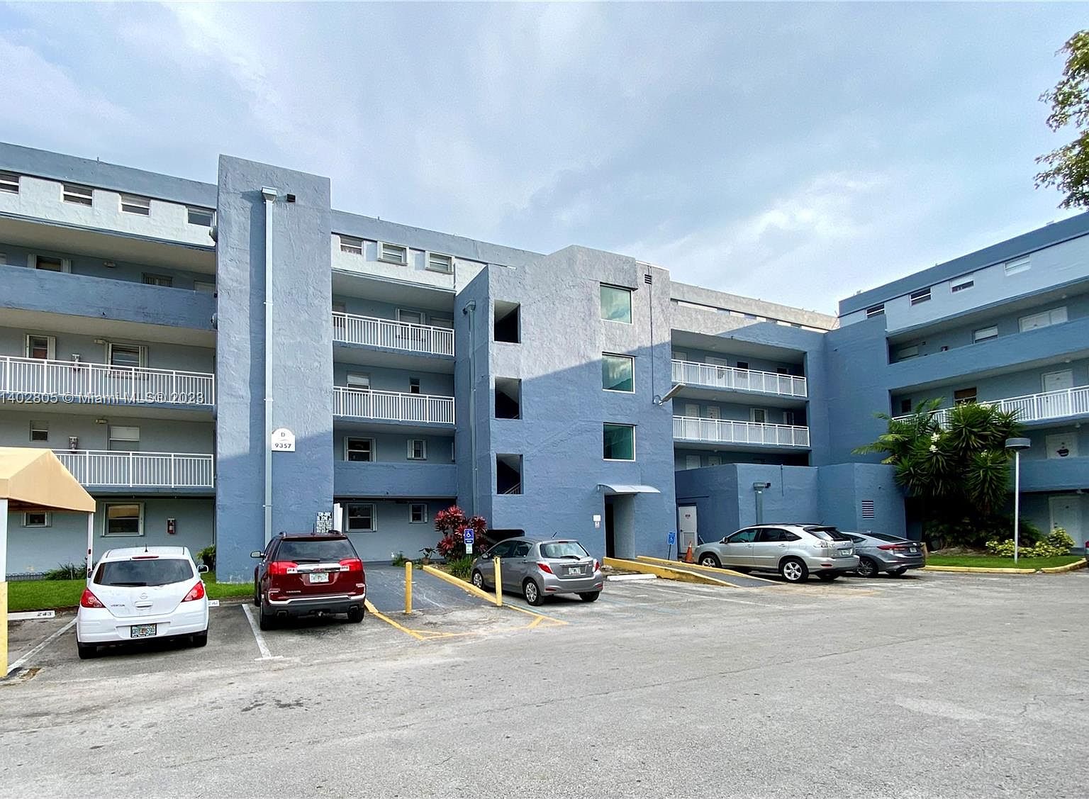 9357 Fontainebleau Blvd APT D420, Miami, FL 33172 Zillow