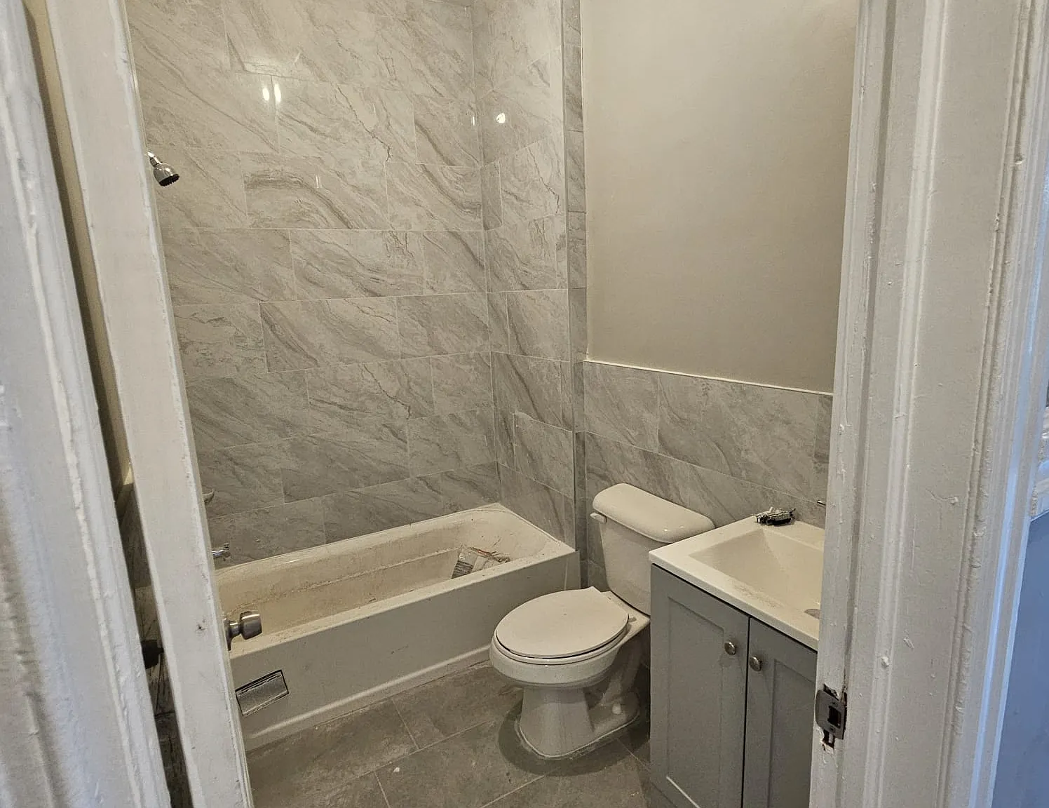 3 bed, 1000 sqft, $2,249 — Photo 3