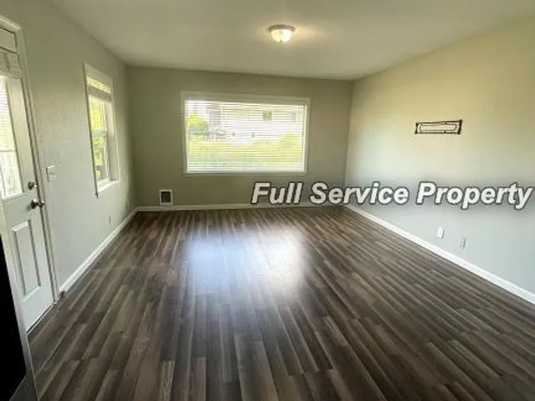 602 S 20th Pl — Photo 13