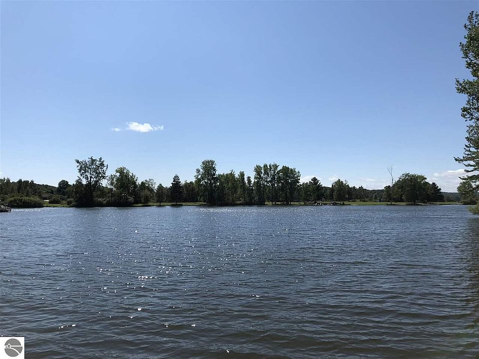 1st image of 1017 Peninsula Dr