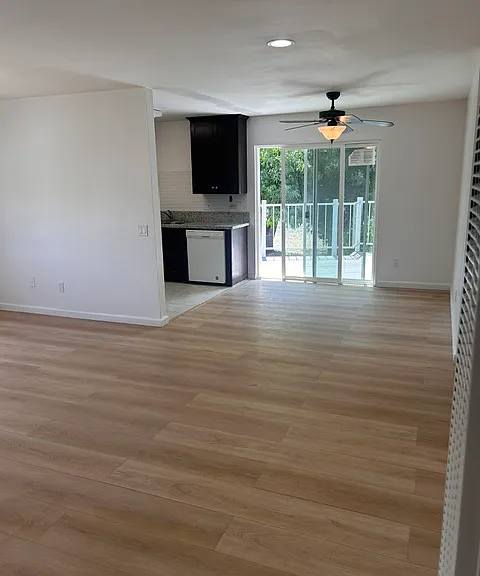 3090 Del Mar Ave — Photo 2