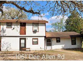1061 Dee Allen Rd, Columbus, TX 78934
