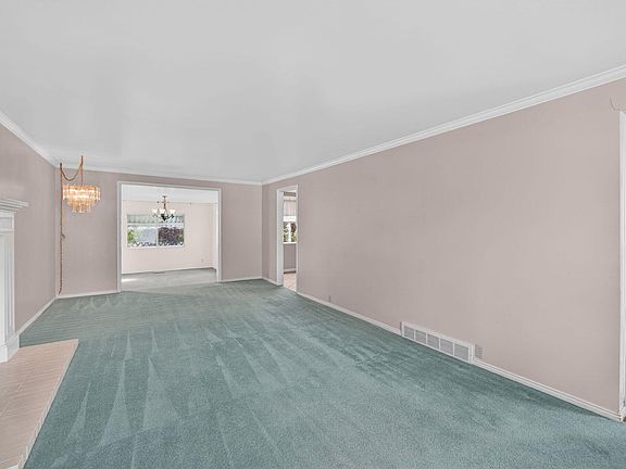 5th image of 3664 S Laurelcrest St