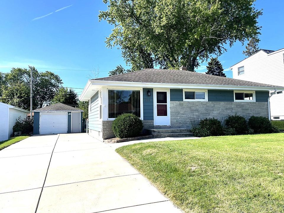 1st image of 707 Lakeview AVENUE