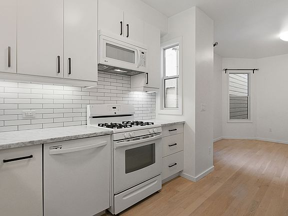 4th image of 58 Woodward St #58