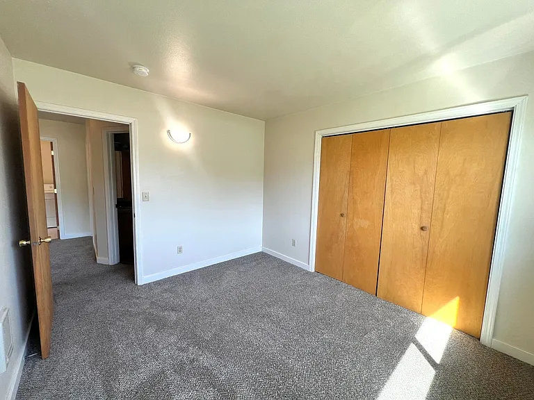 1308 N Brooklane St — Photo 20