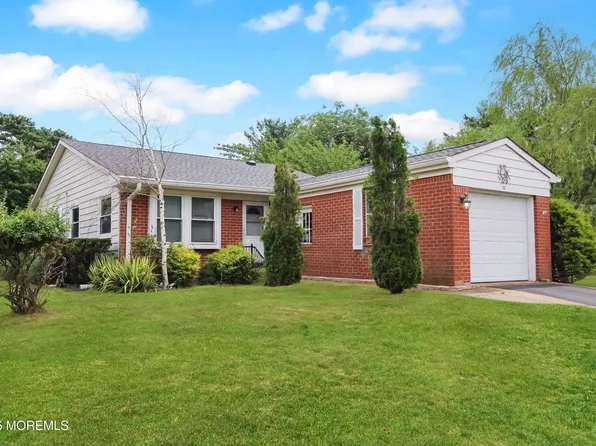 20 Hudson Parkway, Whiting, NJ 08759