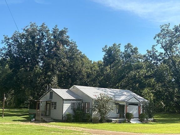 3rd image of 1622 Kickapoo Rd
