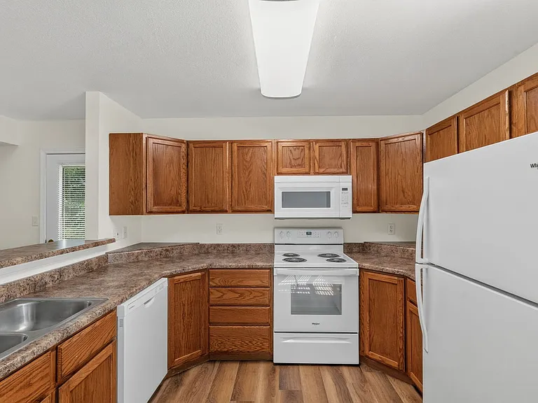 1716-1718 Juniper Dr — Photo 7