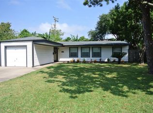 118 Dolphin Ave, Galveston, TX 77550