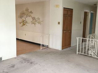 4638 S Clearview Dr, Camp Hill, PA 17011