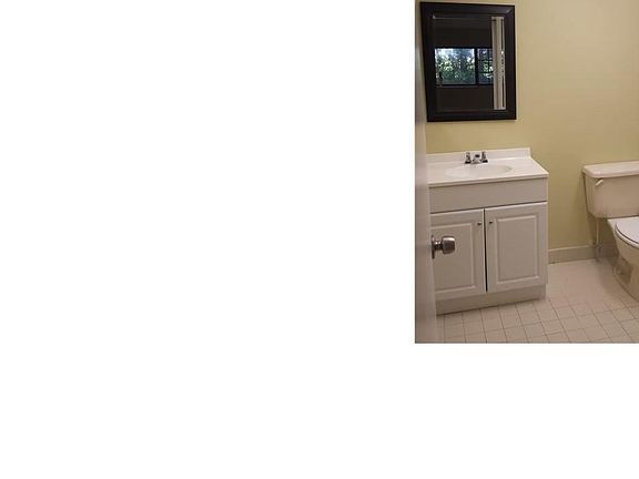 5th image of 20761 NE 4th Pl