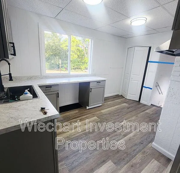 770 Richie Ave — Photo 13