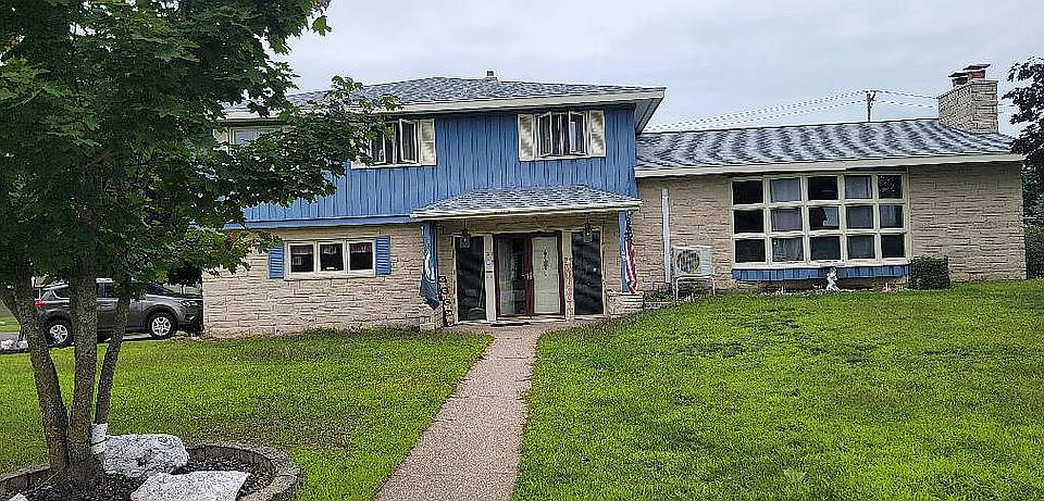 1st image of 1312 W C St