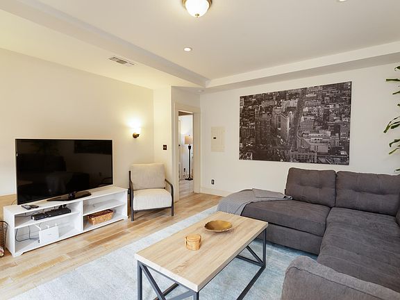 Upstairs Unit: Living Room