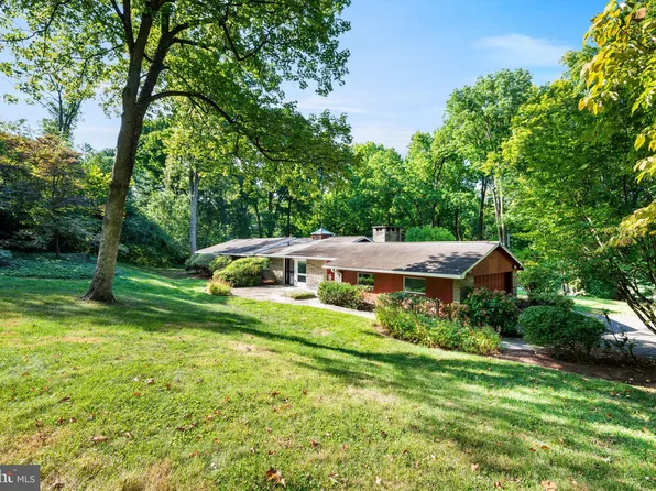 337 Plush Mill Rd, Wallingford, PA 19086