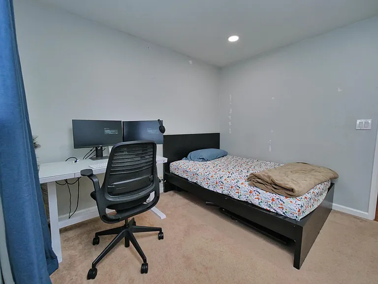 1655 Crater Lake Ave — Photo 17