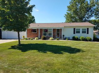102 Venice Ct, Toluca, IL 61369