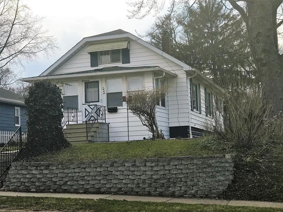1st image of 1408 Langley Ave