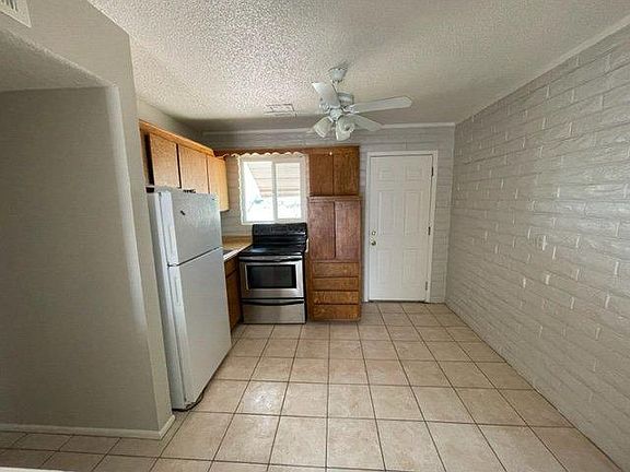 4th image of 347 E 2nd Ave #9
