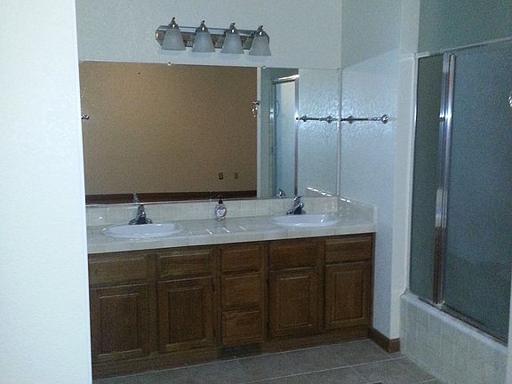 3rd image of 1251 Versailles Dr