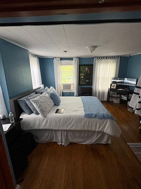 1st image of 330 Main St APT 2