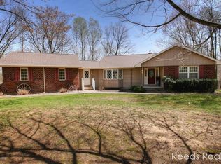 2828 Thirteen Mile Rd NE, Rockford, MI 49341