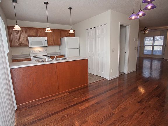 Kitchen & Dining Room
