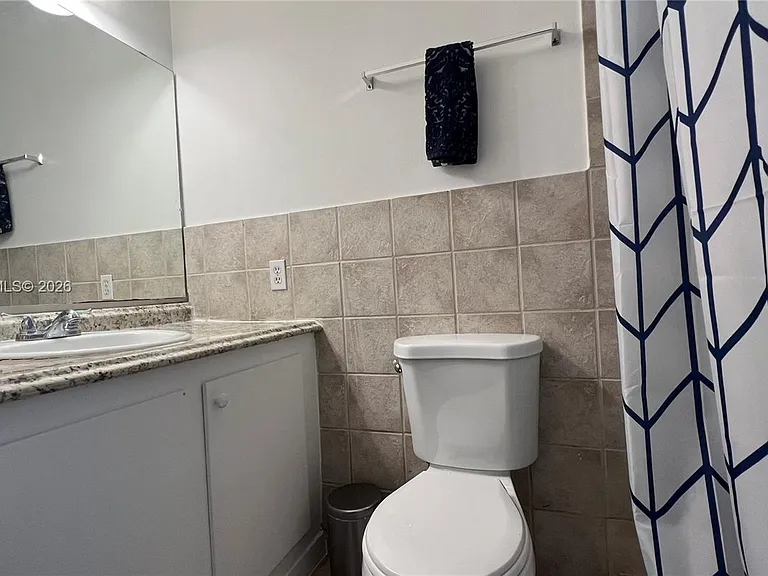 2061 NE 123rd St #2061 — Photo 9