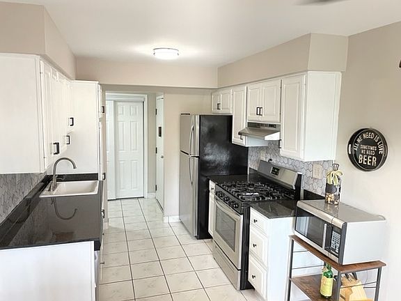 5th image of 1188 Royal Glen Dr #210A