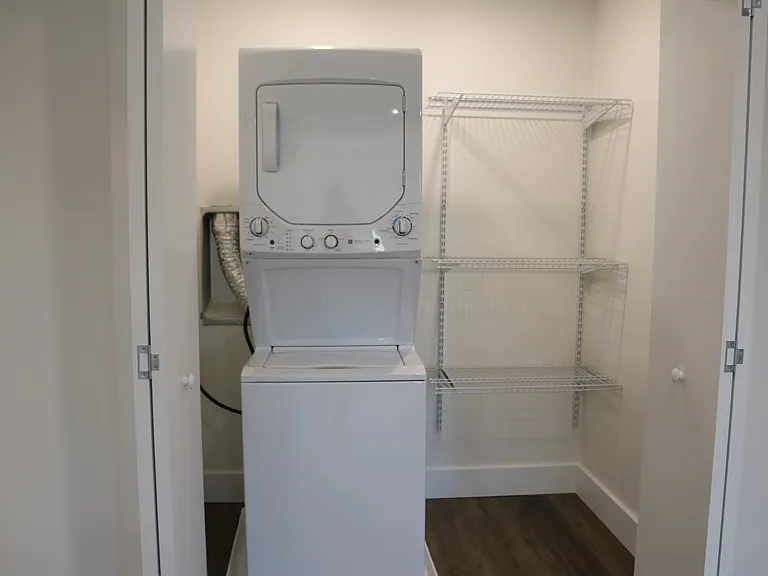 108 W Market St #108C — Photo 4