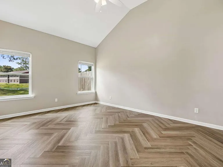 326 Gary Cir — Photo 19