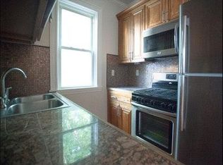 73 Pinehurst Ave, Providence, RI 02908