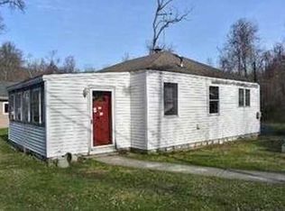 12 Clove Rd, Fishkill, NY 12524