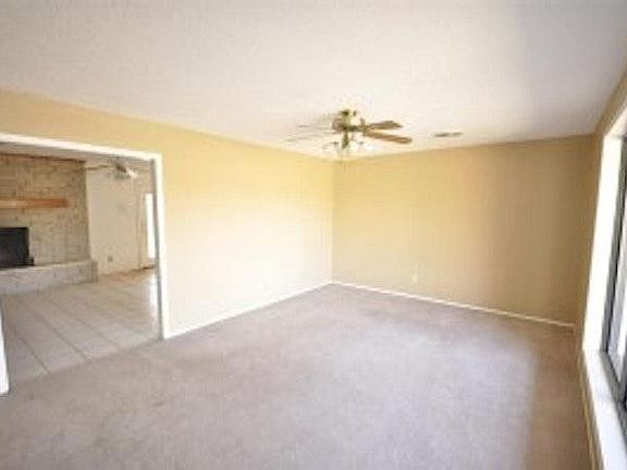 2nd image of 601 Starlite Dr