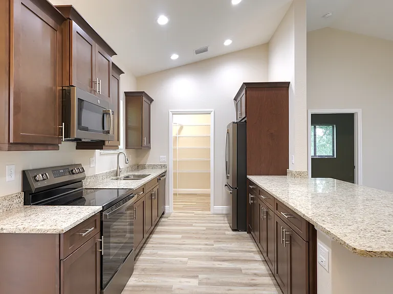 7076 Quarry St — Photo 26
