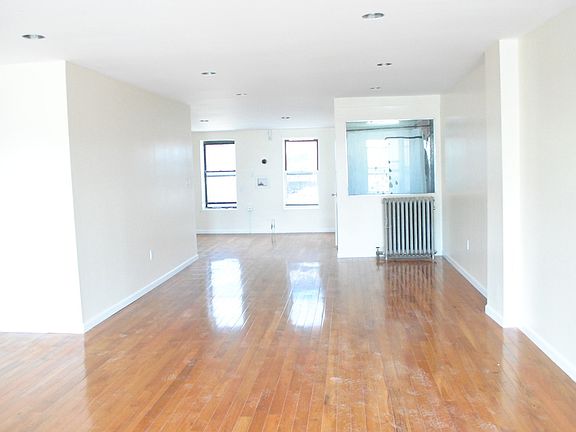 5th image of 252 Van Brunt St