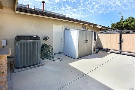 1800 Yermo Pl — Photo 60