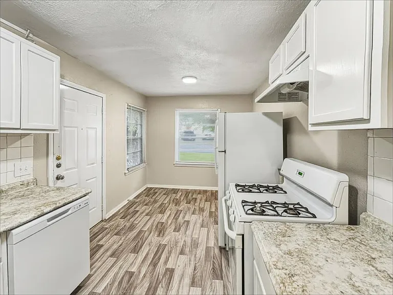 5013 Kessler Rd — Photo 8