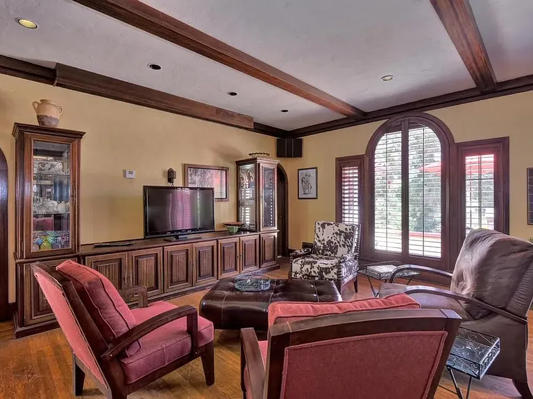 20861 Almaden Rd #20861 — Photo 5