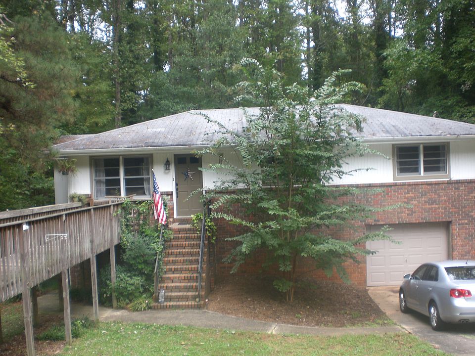 1st image of 395 Concord Woods Dr SE