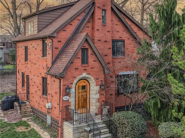 126 Altadena Dr, Pittsburgh, PA 15228