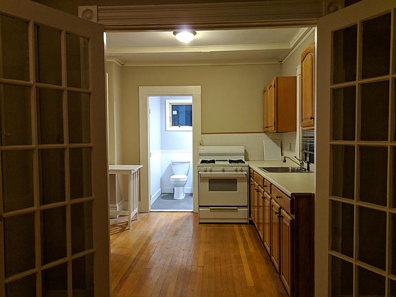 5th image of 80 Rogers St