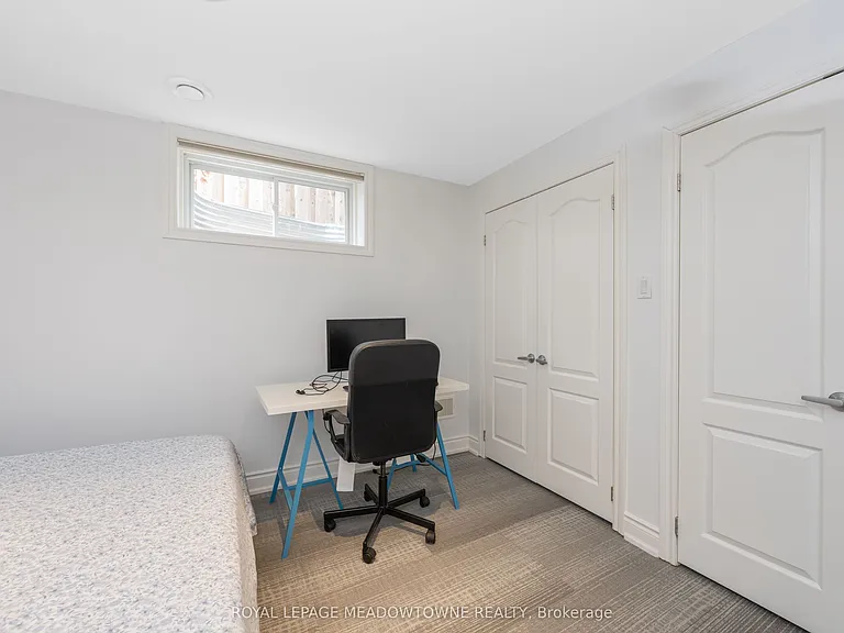 14 Costigan Ct — Photo 36