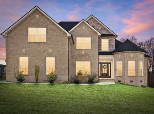 1481 English Oak Dr, Clarksville, TN 37043